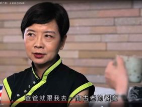 何羅乃萱